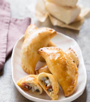 voir la recette Chaussons au Reblochon et aux tomates séchées